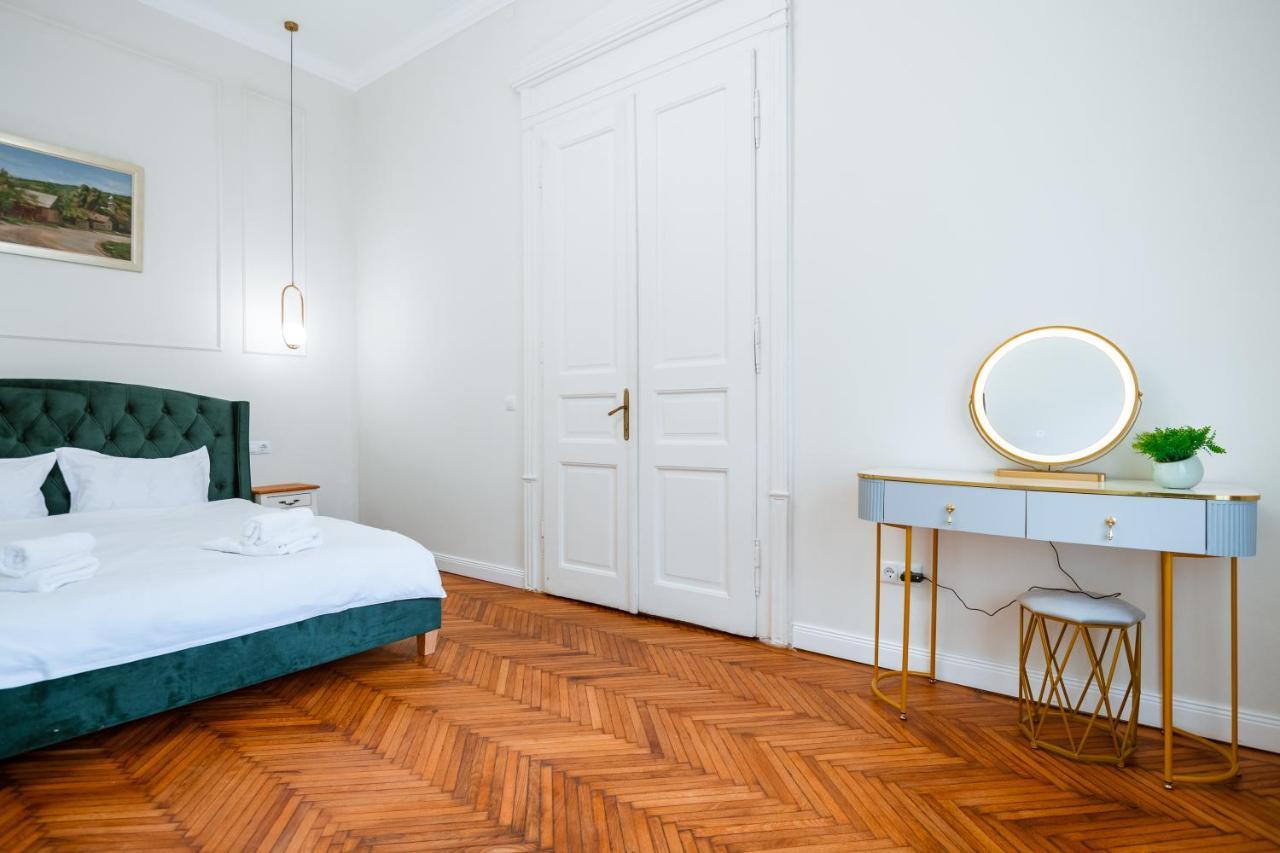 Apartament De Lux Central, P-Ta Matei Corvin Kluž Exteriér fotografie