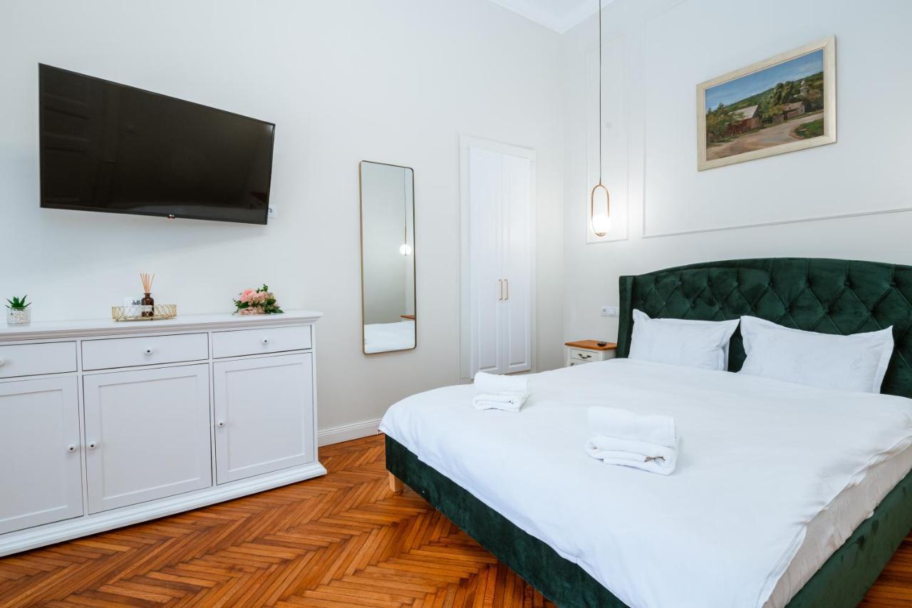 Apartament De Lux Central, P-Ta Matei Corvin Kluž Exteriér fotografie